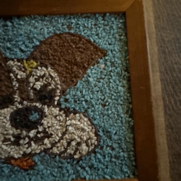 Vintage Kitsch Gravel Art Puppy Dog Wall Hanging, 1960s MCM Pebble Mosaic - Picture 3 of 9